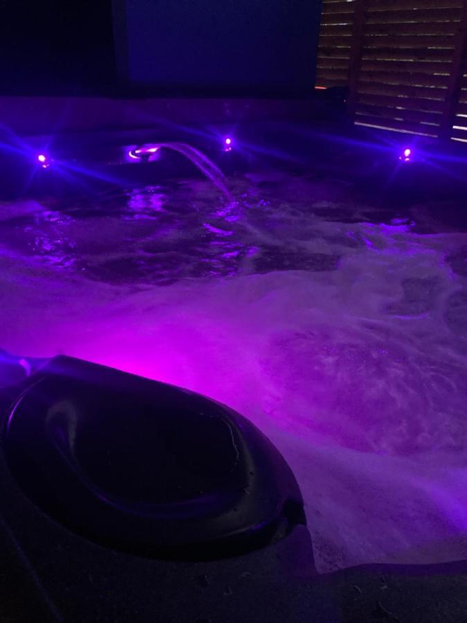 Ti Repos Martinique - Maison Avec Spa ชูลแชร์ ภายนอก รูปภาพ